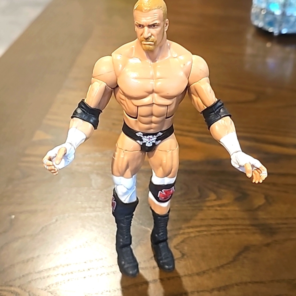 2011 Mattel WWE Elite Series 28 Triple H Wrestling 7" Action Figure
